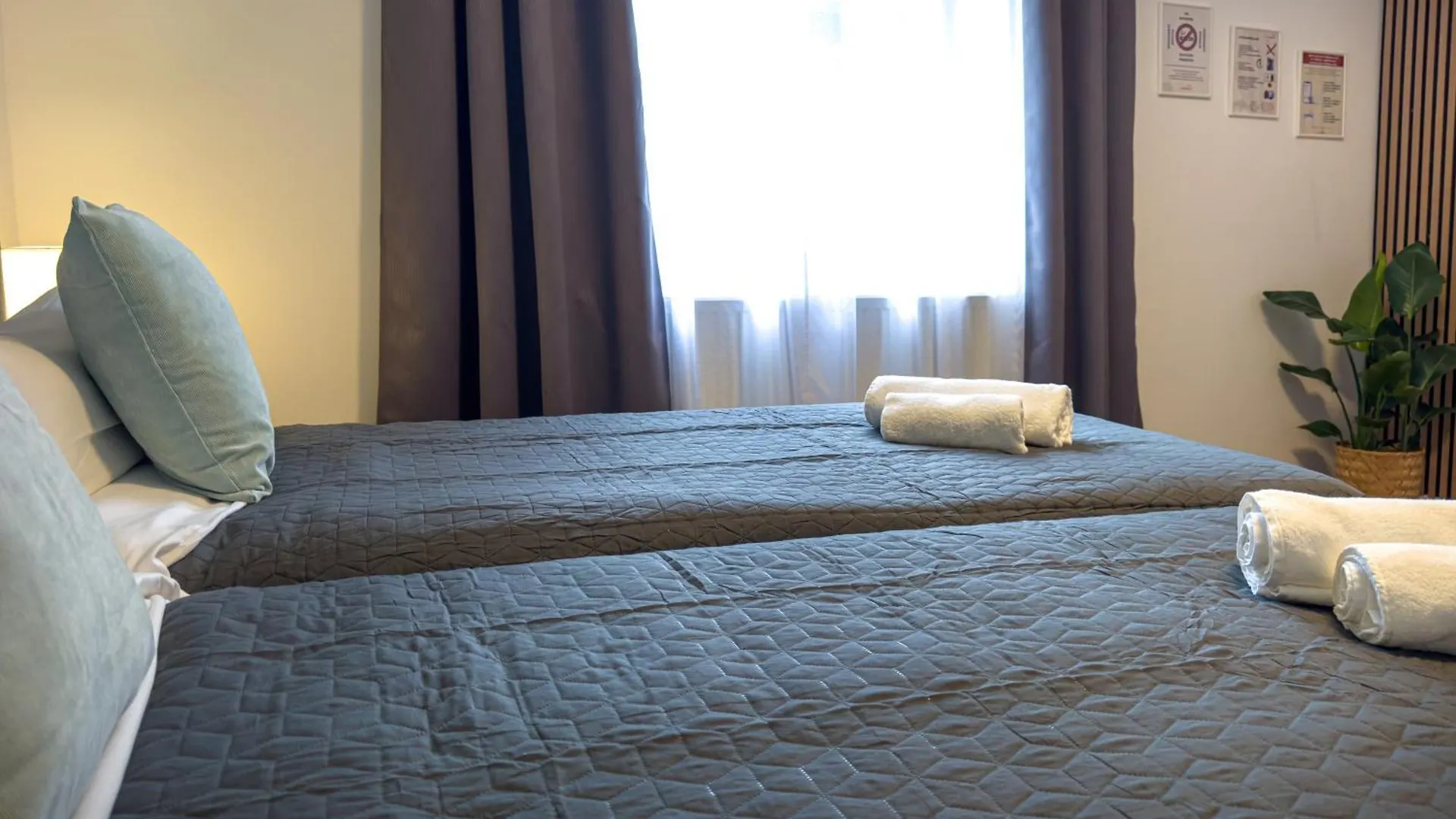 Immostay M#4 Ferien- Apartment, Wifi & Parken, Boxspring-Betten Brémy 0*,