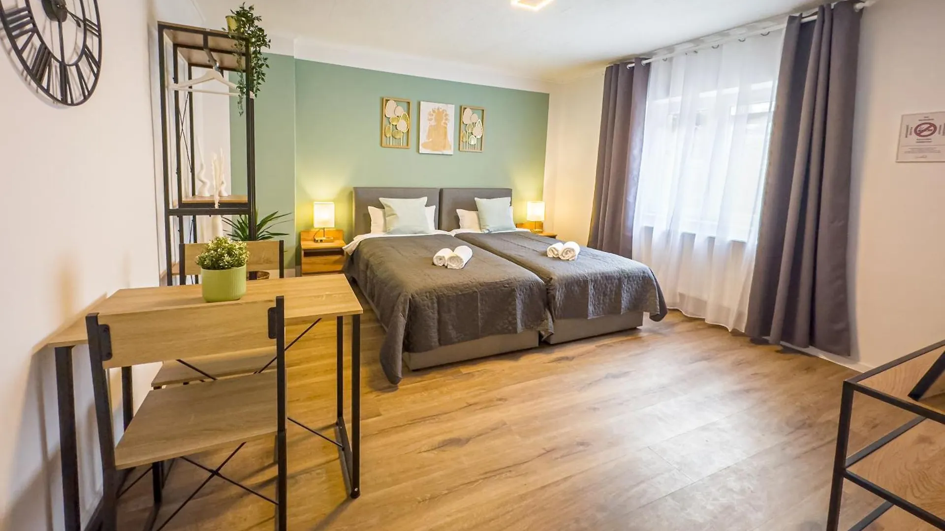 Immostay M#4 Ferien- Apartment, Wifi & Parken, Boxspring-Betten Brémy Německo